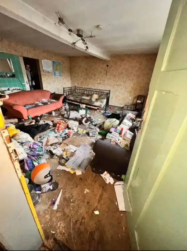 Messie-Wohnung Foto F