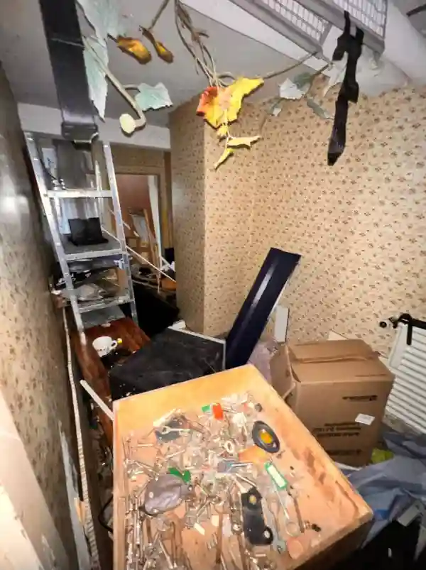 Messie-Wohnung Foto H